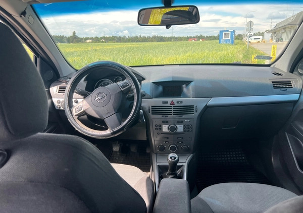 Nissan Qashqai cena 52444 przebieg: 145300, rok produkcji 2016 z Bogatynia małe 596